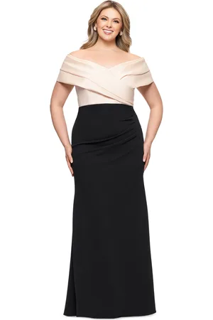 Betsy & Adam Plus Size Mixed-Material Off-The-Shoulder Gown - Champagne/Black