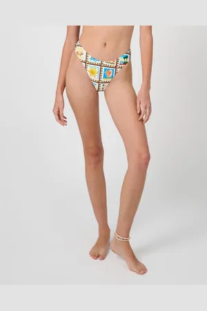 WeWoreWhat Women