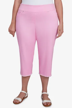 RUBY Plus Size Oasis Pull On Fringe Denim Capri Pants