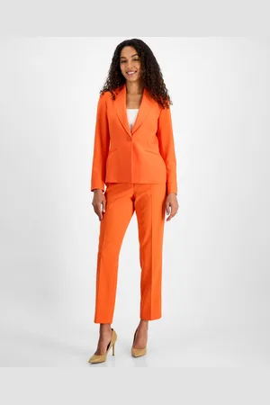 Le Suit Women