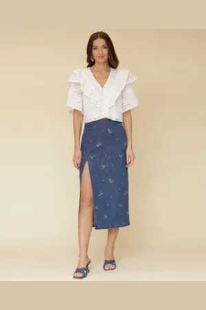 AVEC LES FILLES Womens Tiered Ruffle Cropped Top Embroidered Denim Midi Skirt