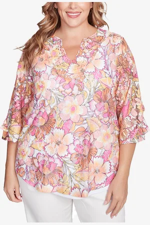 RUBY Plus Size Floral Printed Lace Lined Top
