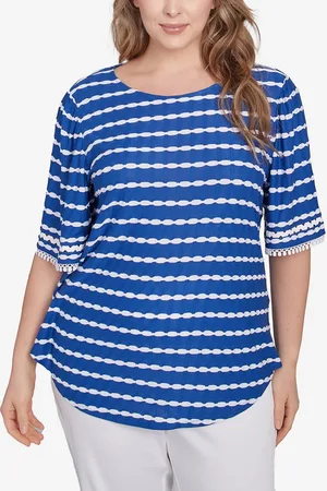 RUBY Plus Size Tapered Stripe Textured Crew Neck Top