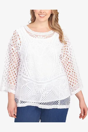 RUBY Plus Size Floral Blocked Crochet Crew Neck Top