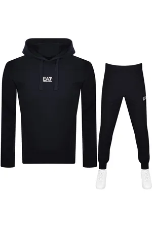 The latest collection of tracksuits & sweatsuits in the size 32/36 for men