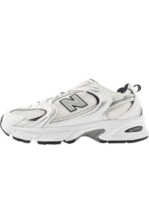 New Balance 530 Trainers