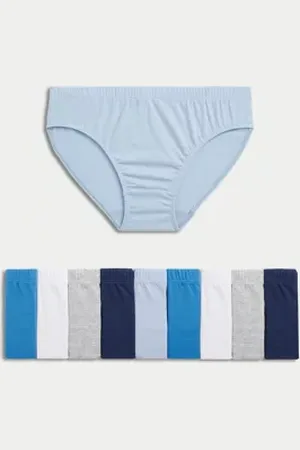 Briefs in the size 7-8 years for kids