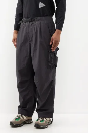 and wander Pocket Stretch Pants - Charcoal
