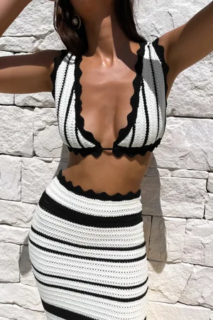 MESHKI Jadia Contrast Crochet Bralette