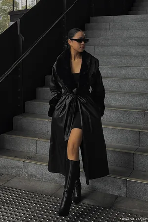 MESHKI LCH Australian Boutiques, XS Rebekah Oversized Pu Trench Coat With Fur Trim