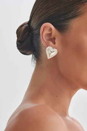MESHKI Cera Heart Earrings