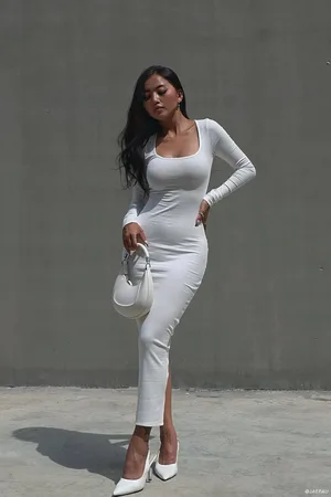 MESHKI Sierra Scoop Neck Long Sleeve Midi Dress