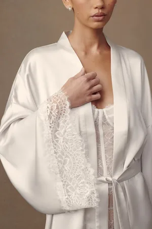 MESHKI Annabeth Lace Trim Bridal Robe