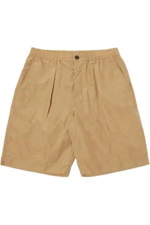 Universal Works Casual Shorts, male, , Size: W34 Pleated Track Short In Sand Nylon Tech