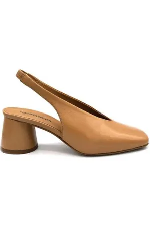 HALMANERA Pumps, female, , Size: 10 US Round Toe Leather Slingback Caramel