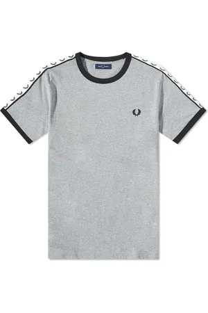 Fred Perry T-Shirts, male, , Size: XL Taped Ringer T-Shirt with Laurel Crown Sleeve Detail