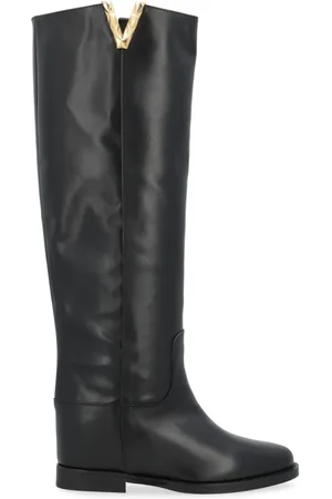 Via Roma High Boots, female, , Size: 10 US Leather Boot with Faceted Metal V