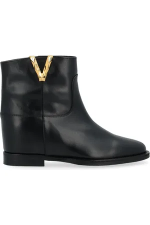 Via Roma Ankle Boots, female, , Size: 8 US Leather Ankle Boot with Faceted Metal V