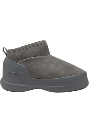 Moon Boot Winter Boots, female, , Size: 9 US Low Suede Boots Anthracite