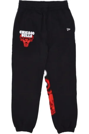New Era Sweatpants, male, , Size: XL Chicago Bulls Logo Sweatpants Jogger /Red