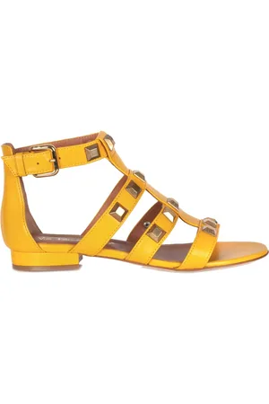Via Roma Flat Sandals, female, , Size: 6 1/2 US Studded Leather Sandals Round Toe