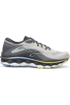 Mizuno Sneakers, male, , Size: 7 1/2 US Wave Sky 7 Sneakers