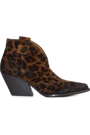 Elena Iachi Cowboy Boots, female, , Size: 6 US Cheetah Suede Texan Ankle Boots