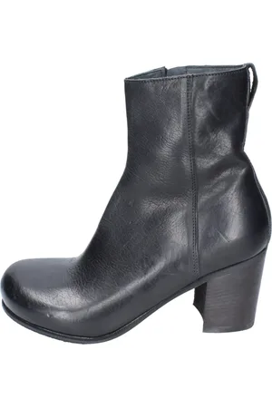 Moma Heeled Boots, female, , Size: 7 US Leather Ankle Boots