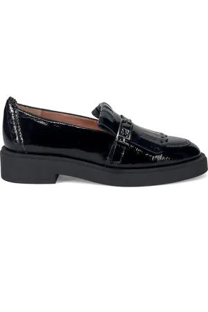 Hispanitas Loafers, female, , Size: 9 US Leather Moccasin with Fringe Detail