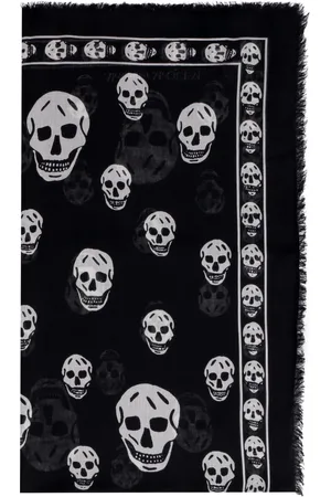 Alexander McQueen Silky Scarves, male, , Size: ONE SIZE Skull Print Fringed Scarf
