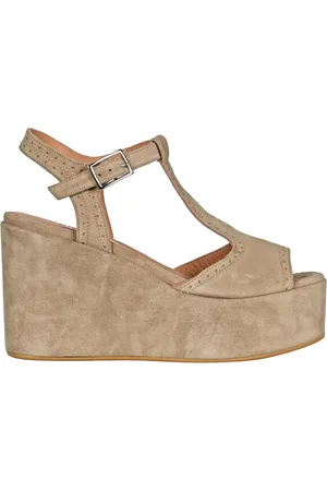 Curiosité Wedges, female, , Size: 10 US Suede Wedge Sandal with Buckle Strap