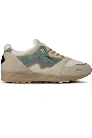 Karhu Sneakers, male, , Size: 9 1/2 US Retro Style Sneakers with Superior Comfort