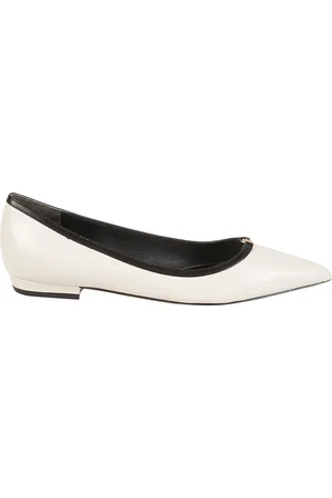 Tory Burch Ballerinas, female, , Size: 6 US Double T Buckle Pointed Toe Flats