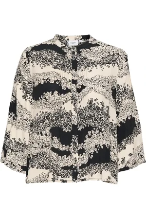 Saint Tropez Blouses, female, , Size: 2XL Black Wavy Flowers Blouse