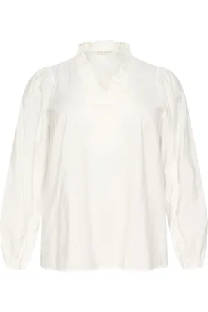 Kaffe Blouses, female, , Size: 5XL Feminine V-Neck Blouse in Chalk