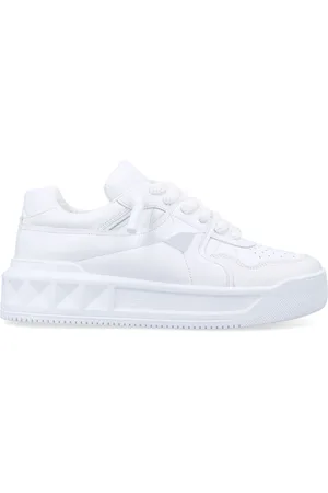 VALENTINO GARAVANI Sneakers, male, , Size: 6 US Stylish Sneaker with Stud Detailing