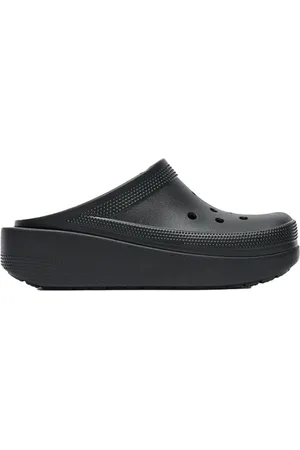 Crocs Slippers, male, , Size: 9 US Classic Blunt Toe Shoes