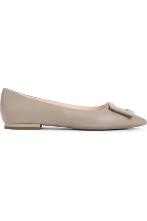 Roger Vivier Ballerinas, female, , Size: 9 US Chic Nude Ballerinas for Women