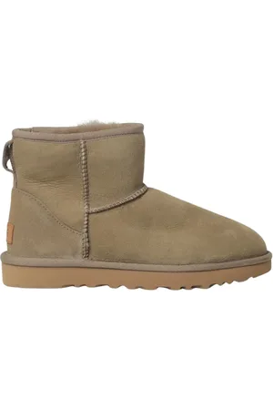 UGG Winter Boots, female, , Size: 7 US Cozy Sheepskin Ankle Boots