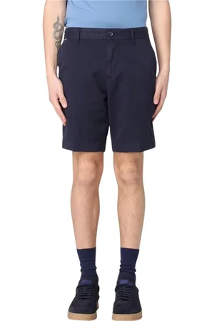 HUGO BOSS Casual Shorts, male, , Size: M Yellow Cream Classic Fit Shorts