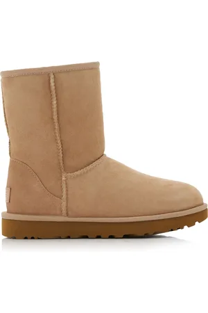 UGG Classic Short II Sheepskin Ankle Boots - - US 10 - Moda Operandi