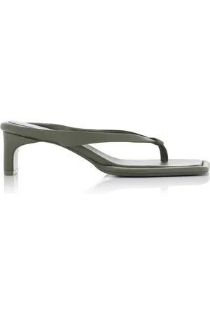 St Agni Leather Flip Flop Sandals - - IT 41 - Moda Operandi