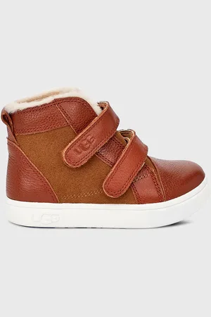 UGG Boy