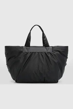 VeeCollective Caba Water-Resistant Nylon Weekender Bag