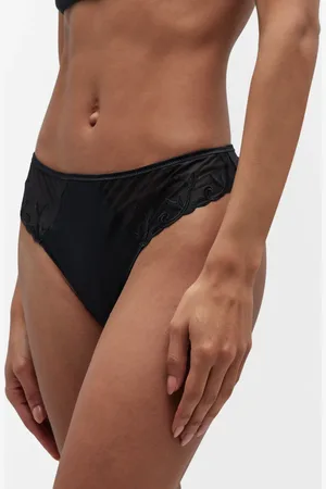 Simone Pérèle Andora Thong
