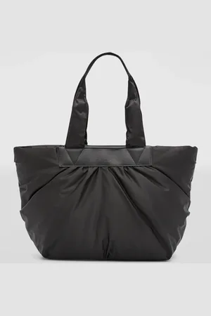 VeeCollective Caba Medium Nylon Tote Bag