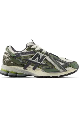 New Balance Unisex 1906A Sneakers - (Size 9)