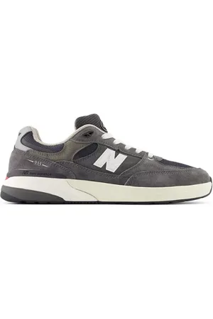 New Balance Unisex NB Numeric Andrew Reynolds 933 Skateboarding Shoes - (Size 4.5 Wide)