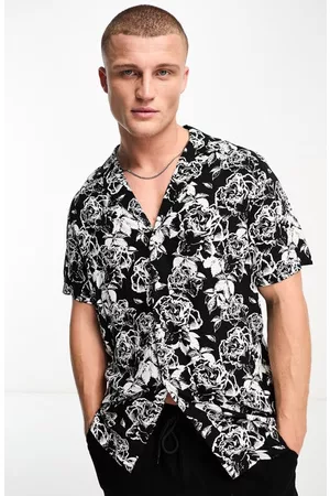 ASOS Short sleeved Shirts - Revere Collar Floral Short Sleeve Button-Up Shirt in Black at Nordstrom