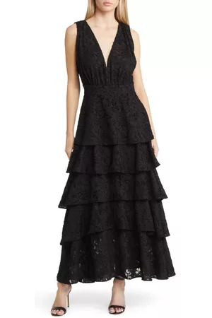 Chelsea Women Sleeveless Dresses - Tiered Sleeveless Dress in Black at Nordstrom
